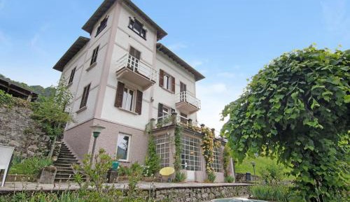 Six-Bedroom House