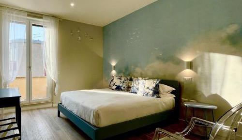 Large Double Room