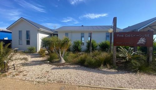Three-Bedroom Holiday Home 