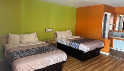 Double Room with Two Double Beds - Non-Smoking