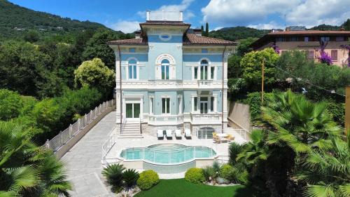 Superior Villa