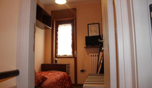 Budget Single Room