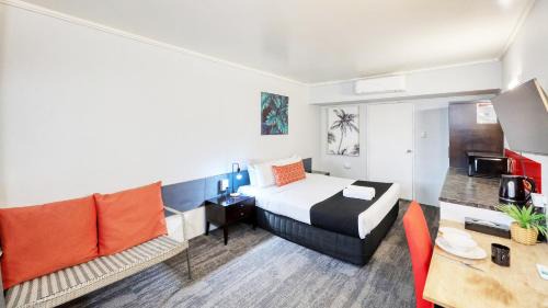 Deluxe King Room