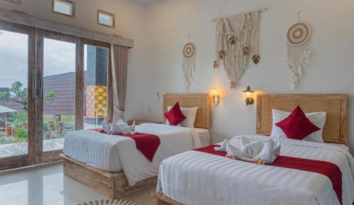 Twin Room with Pool View