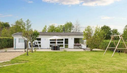 Three-Bedroom Holiday Home 