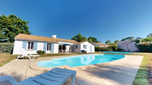 Villa with Private Pool