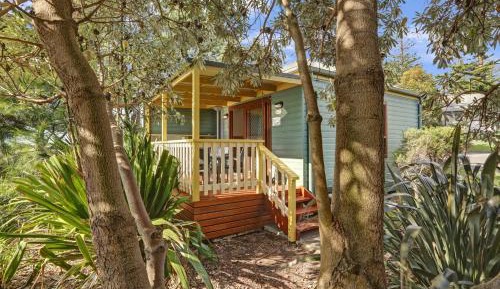 Two-Bedroom Cabin with Spa Bath - Harbor Lights 