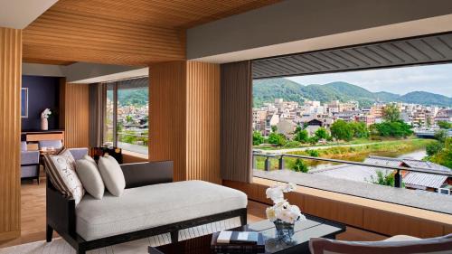 Corner Suite TATAMI