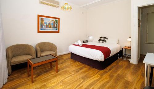 Queen Room