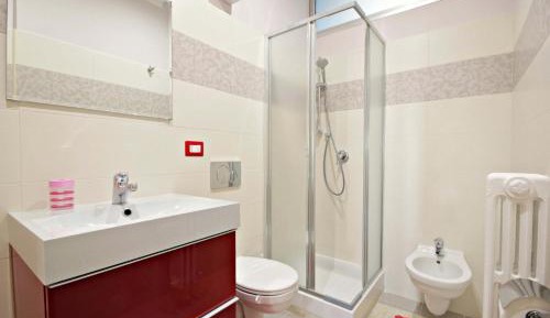 Deluxe Double Room (2 Adults + 1 Child)