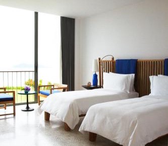 Bay Room Twin
