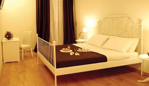 Double Room with Private External Bathroom