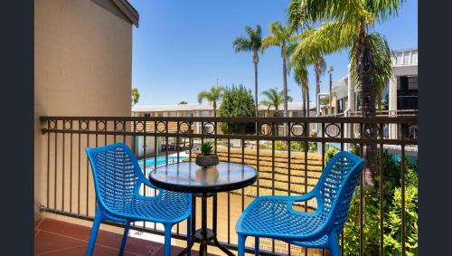 Apartment with Pool View 