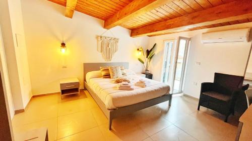 Deluxe Double Room with Balcony and Sea View