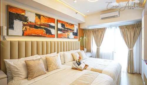 Suite with Lake View