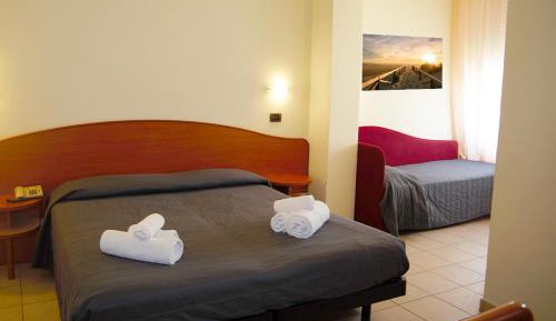 Comfort Triple Room