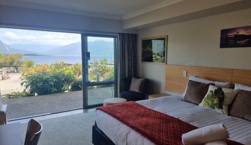 Studio with Lake View