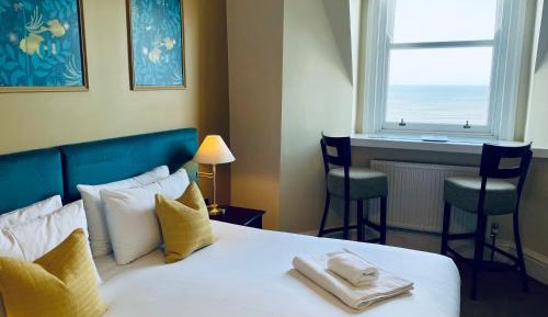 Third Floor Sea View King or Twin