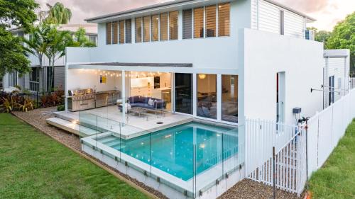 Four-Bedroom Holiday Home