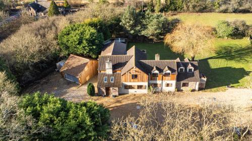 Seven-Bedroom House