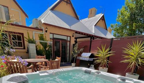 Three-Bedroom Townhouse