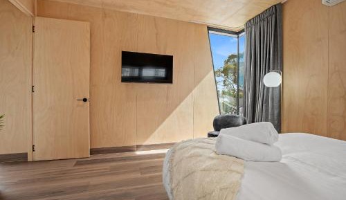 Deluxe Bay View Villa 1BR (Sleeps 2)