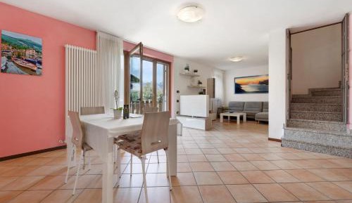 Villa with Garden View