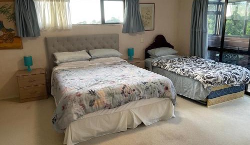 Basic Triple Room with Shared Bathroom