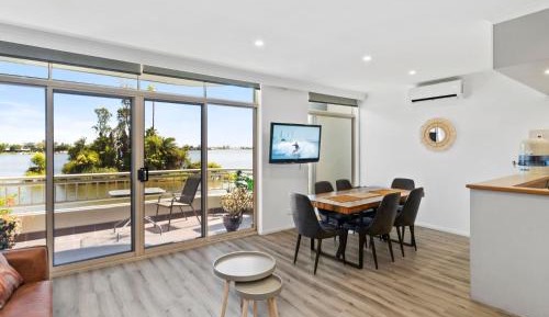 Apartment with Balcony