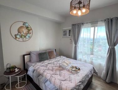 Deluxe Double Room (2 Adults + 1 Child)