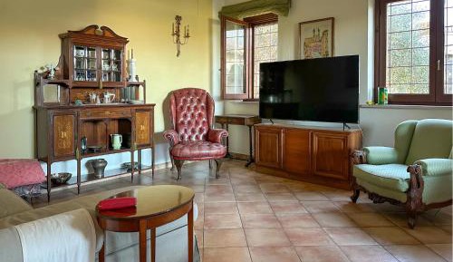Four-Bedroom Holiday Home