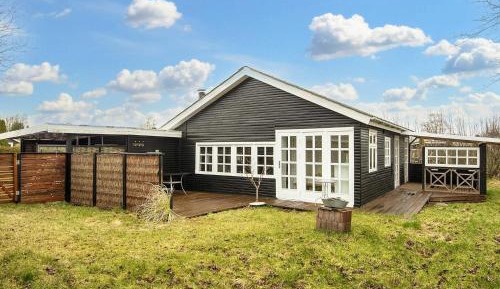 Two-Bedroom Holiday Home