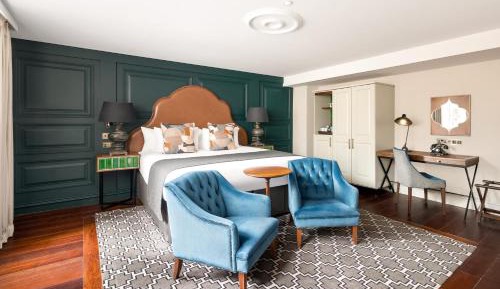 Premium King Room