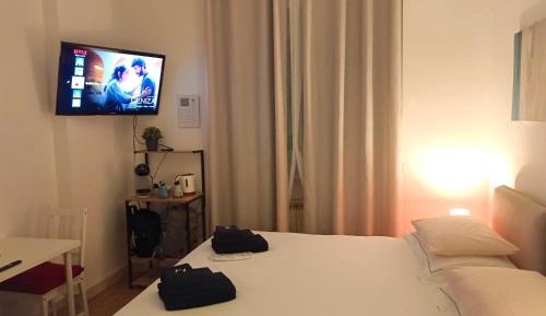 Double or Twin Room with Private Bathroom