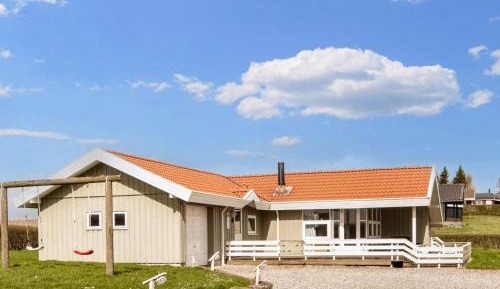 Four-Bedroom Holiday Home