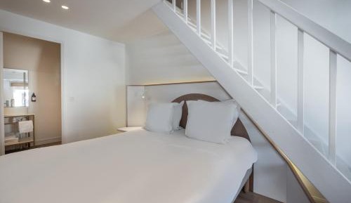 Duplex Room