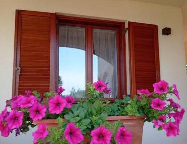 Apartment with Garden View
