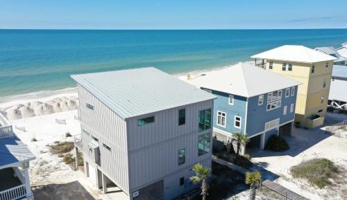 Three-Bedroom Holiday Home 