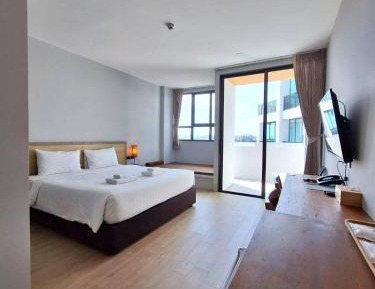 Double Room with Pool View