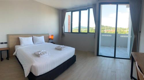 Deluxe Double Room with Balcony