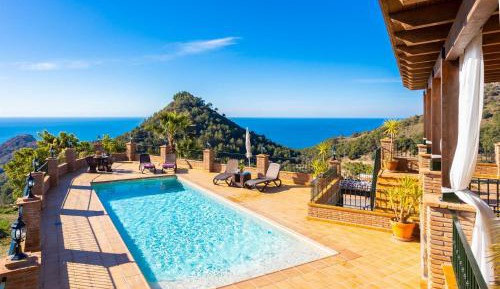 Five-Bedroom Villa