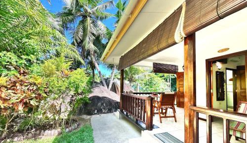 Bungalow with Patio