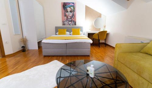 Deluxe Double Room (2 Adults + 1 Child)