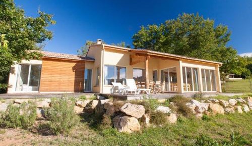 Three-Bedroom Holiday Home 