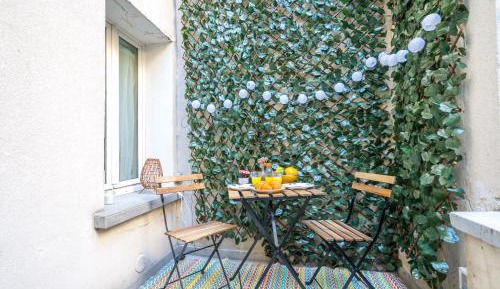 Studio with Balcony