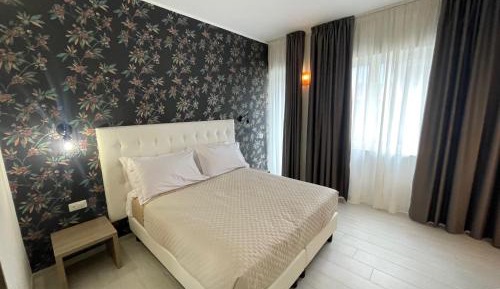 Deluxe Double or Twin Room with Balcony