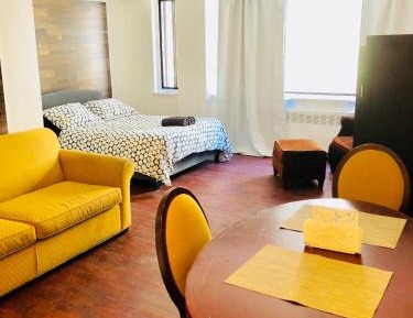 One-Bedroom Apartment