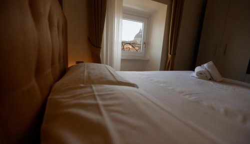 Double or Twin Room with City View