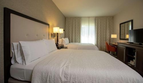 Queen Room with Two Queen Beds (4 Adults)