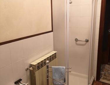 Deluxe Room (2 Adults + 1 Child)